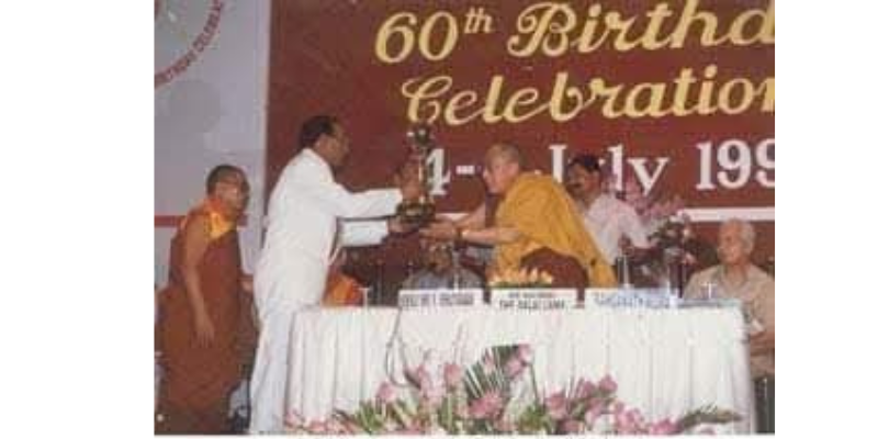 Dr. Suresh Kumar Agarwal
